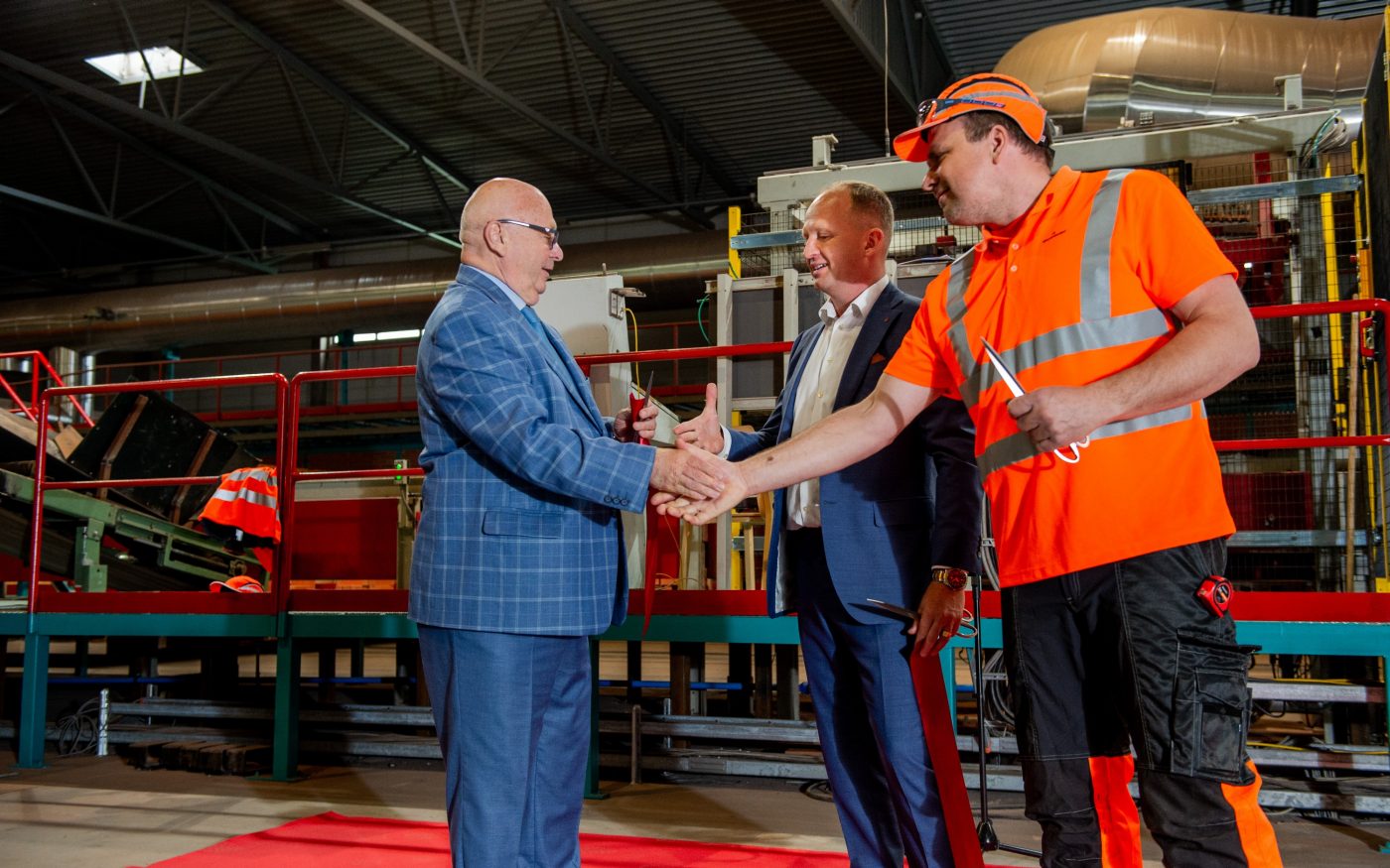 Aseri tehase uue automaatse sorteerimise ja pakendamise liini pidulik avamine. Foto: Maido Parv.