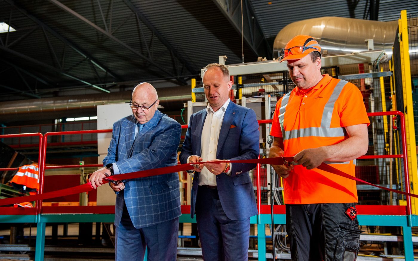 Aseri tehase uue automaatse sorteerimise ja pakendamise liini pidulik avamine. Foto: Maido Parv.