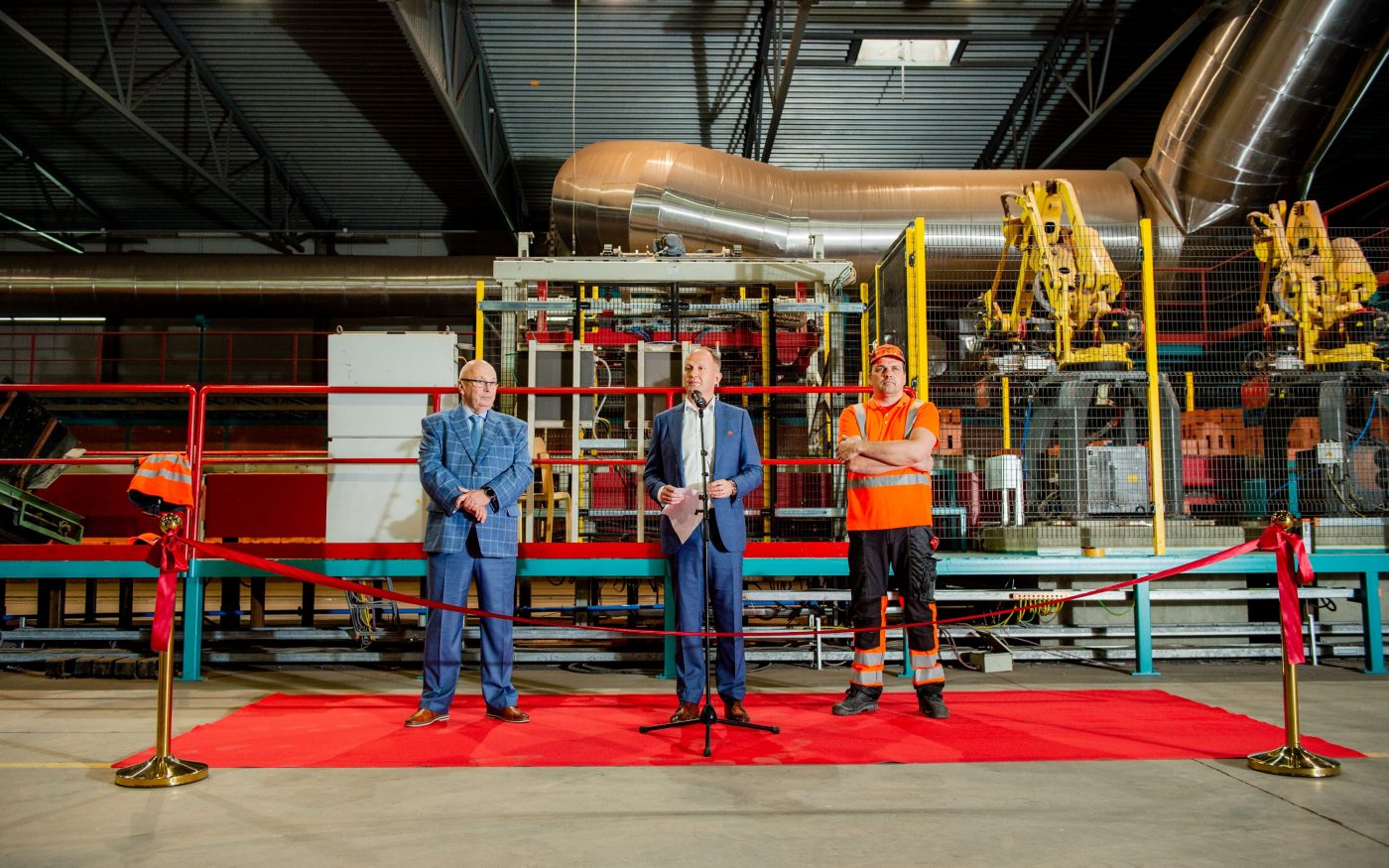 Aseri tehase uue automaatse sorteerimise ja pakendamise liini pidulik avamine. Foto: Maido Parv.