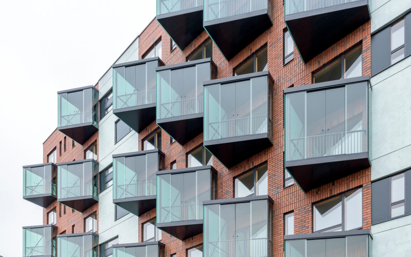 Tartu mnt 52 kortermaja. Kasutatud materjalid: Terca Red Flame tellisplaadid. Arhitekt: Martin Aunin Fotograaf: Henry Vürst.