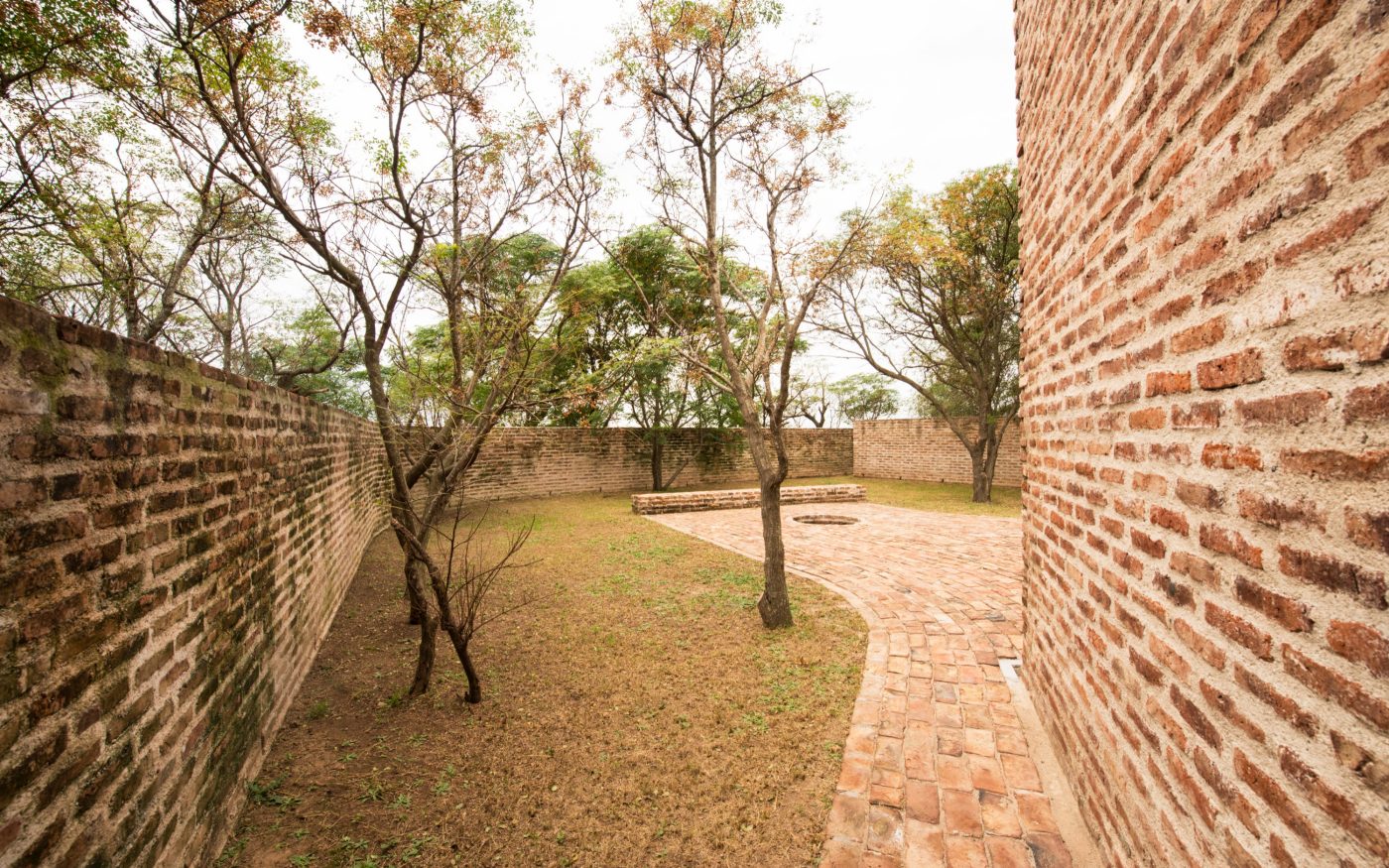 San Bernardo Chapel with clay blocks; Brick Award 2018 Special Prize Winner Category "Sharing Public Spaces"; Nicolás Campodonico Estudio; Photo: Nicolás Esteban Campodonico
