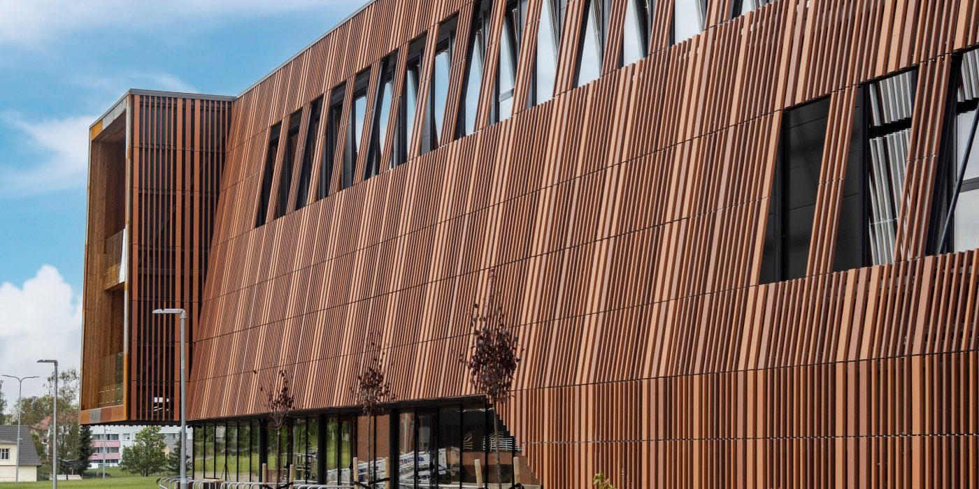 Argeton Barro, Service Center Estland