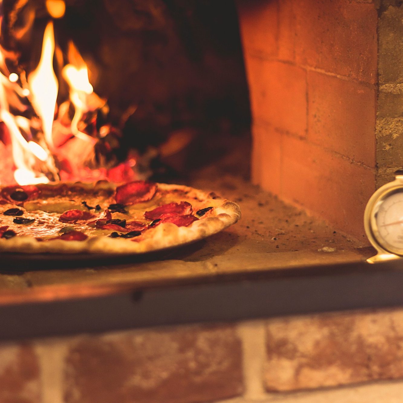 Referentsobjektid väliköökide, grillide ja pizzaahjude kategoorias