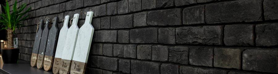 Telliste ja tellisplaatide kasutamine sisekujunduses: ajatu element kaasaegses ruumis