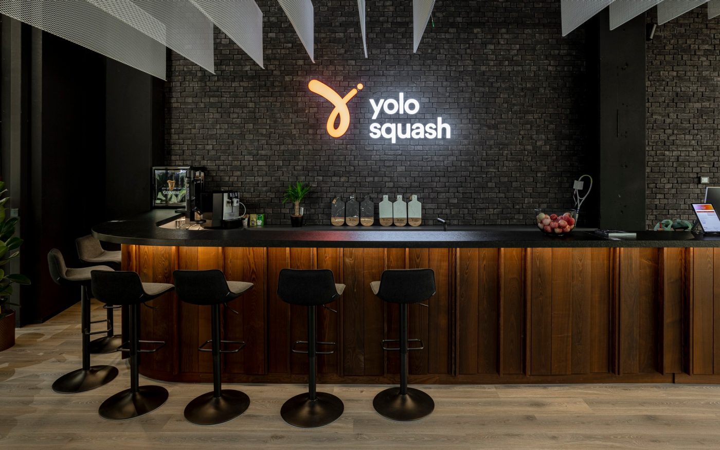 Yolo Squash interior