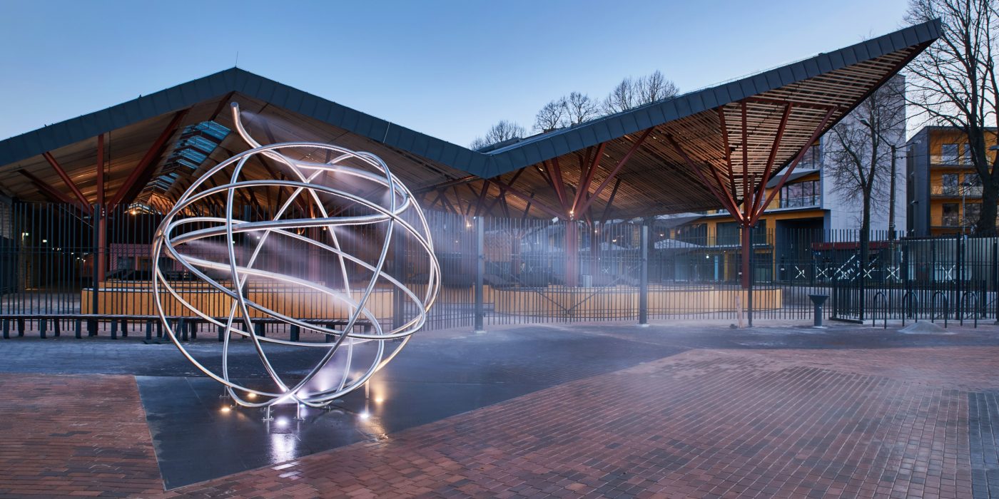 Balti Jaama turg. Kasutatud materjalid: Dresden ja Westminster klinkersillutuskivid. Arhitektid: KOKO arhitektid. Fotod: Mapri Ehitus OÜ ning fotograaf Kristian Kruuser.