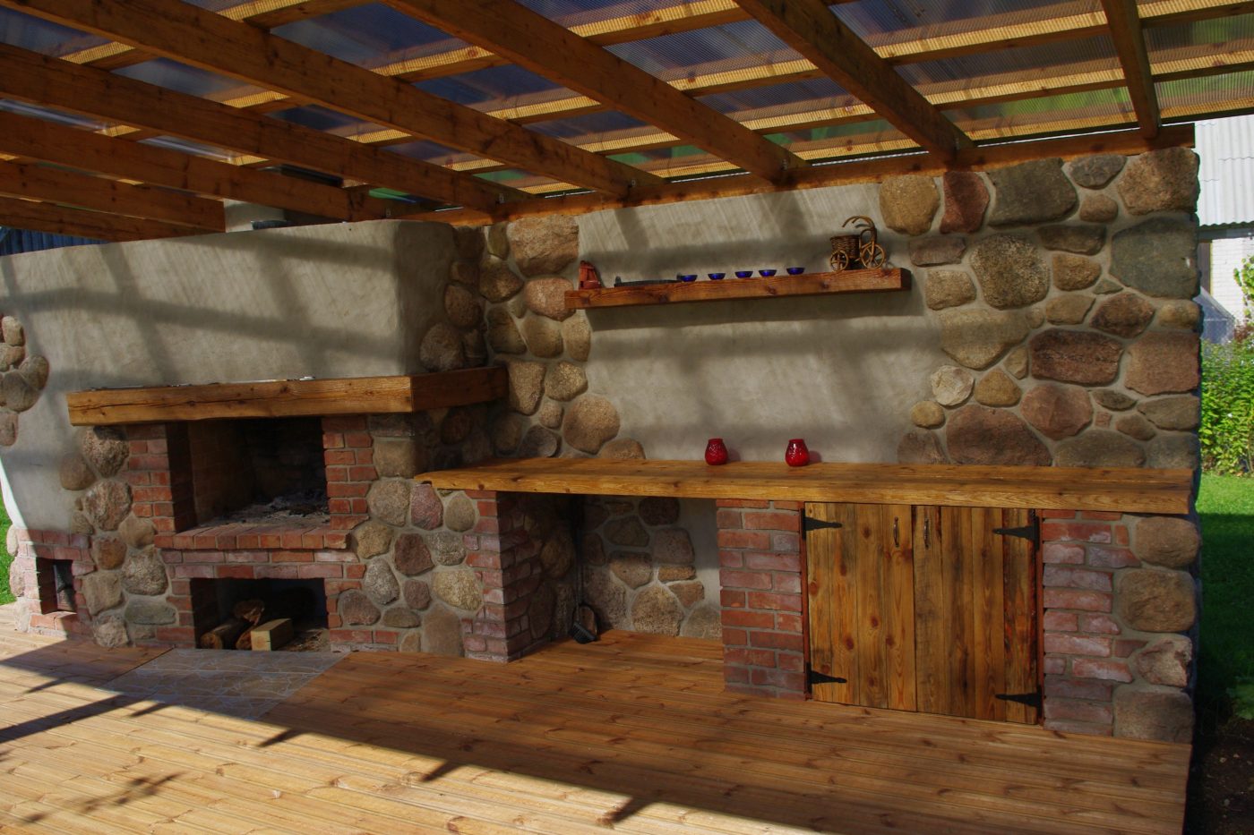 Outdoor kitchen. Used materials: Terca Pastorale bricks