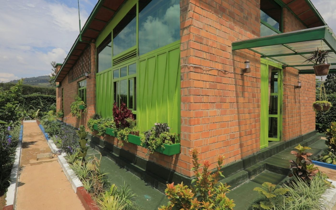 Viesu nama prototips, Kigali, Ruanda. Brick Award 2020 uzvarētājs. Arhitekti: MIT Āfrikas studentu komanda profesora Rafi Segali vadībā. Foto: Rafi Segal, Monica Hutton, Andrew Brose.