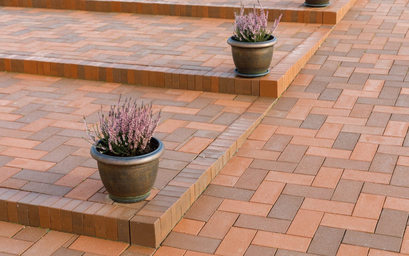 Palamuse Kindergarten, Estonia. Used materials: Penter pavers Terrakotta Rough STT52 format from Aseri plant (Estonia). Landscape architecture by Anna-Liisa Unt & Robert Kähr (Lahe Atmosfäär OÜ), Graphic design by Martin Rästa (BAAS OÜ), Interior architecture by Kauss Arhitektuur, co-author Urmo Mets. Photographer: Armo Mikkor.