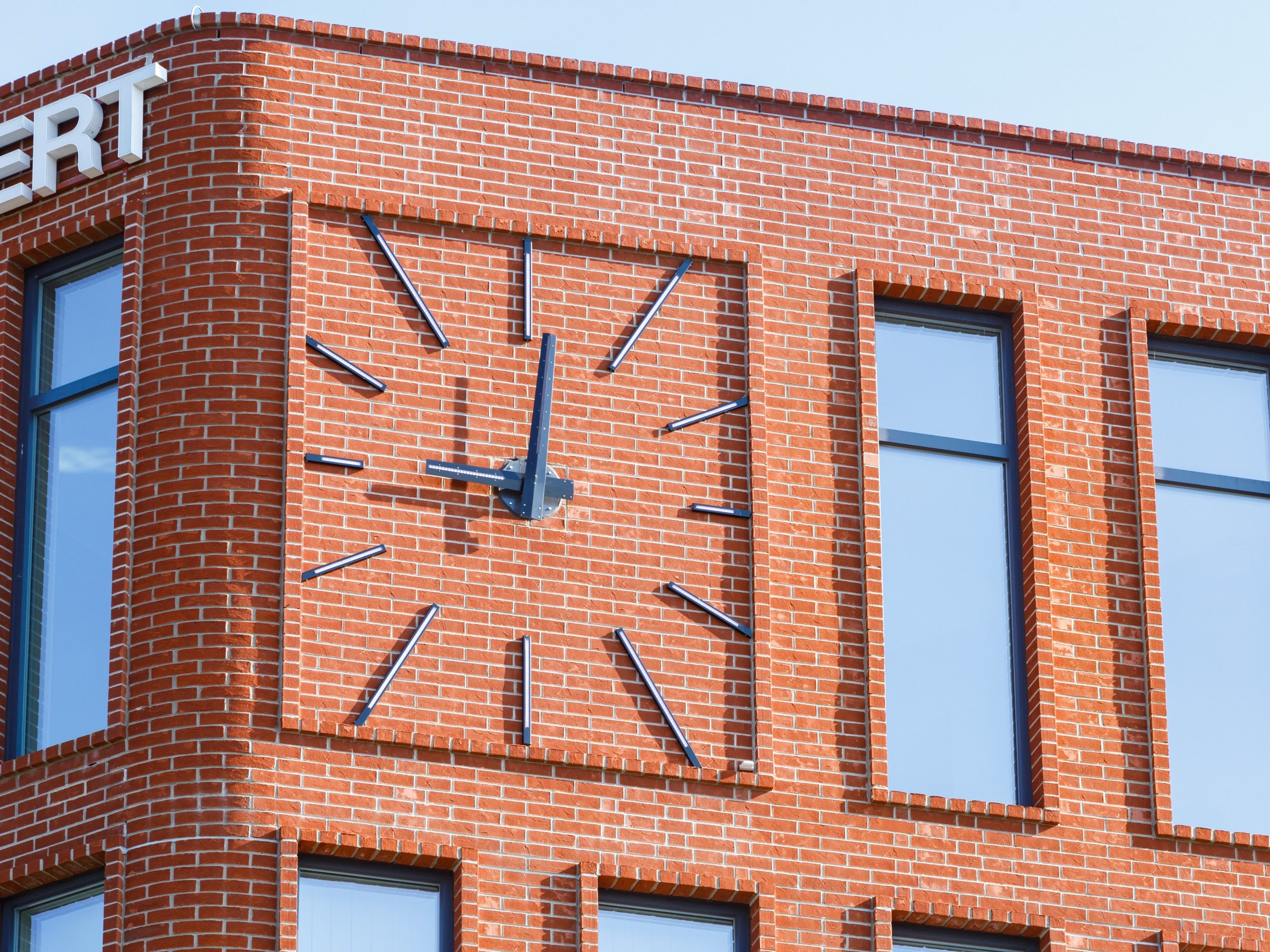 House of Martens in Pärnu, Estonia. Used materials: Terca Stockholm clinker bricks from Aseri plant (Estonia). Architecture: BOA OÜ(Jürgen Lepper, Anto Savi, Margus Soonets). Photographer: Arno Mikkor.