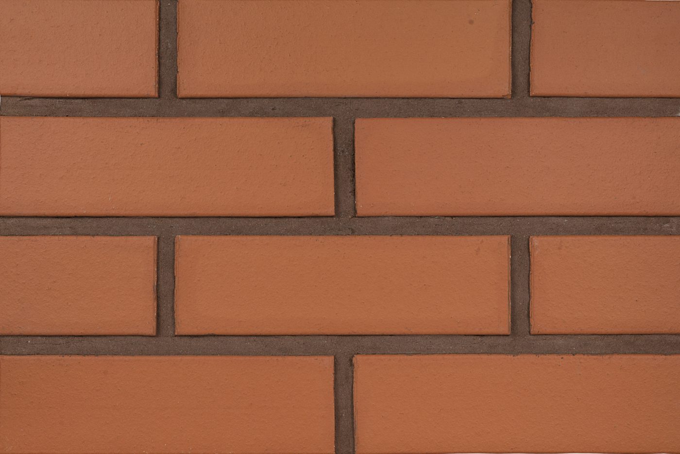 Произведённая в Эстонии на заводе Азери керамическая плитка Terca, Ruukunpunainen гладкая.