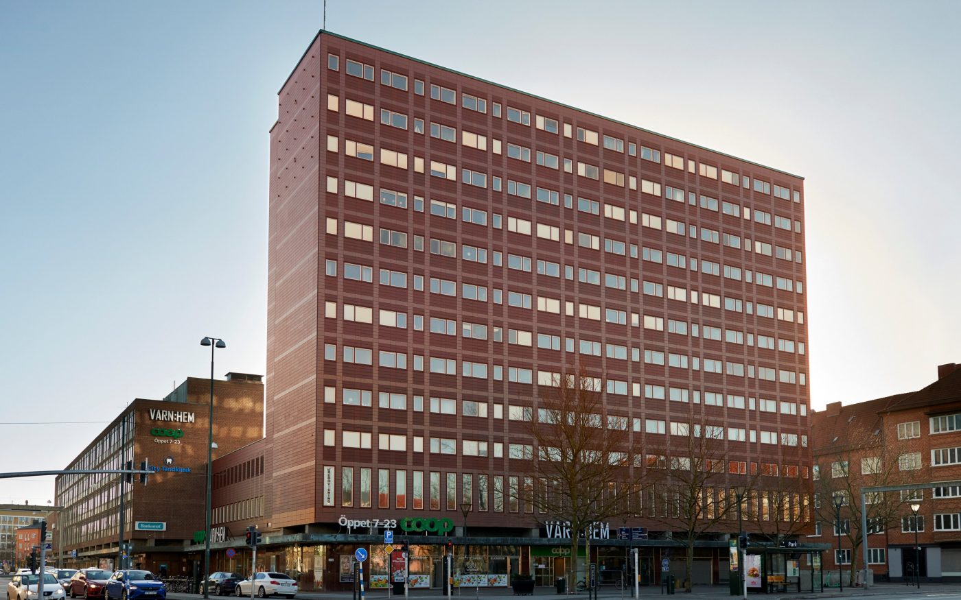 Facade cladding: Argeton Tampa - Argeton Lineo | Värnhemstorget, Sweden