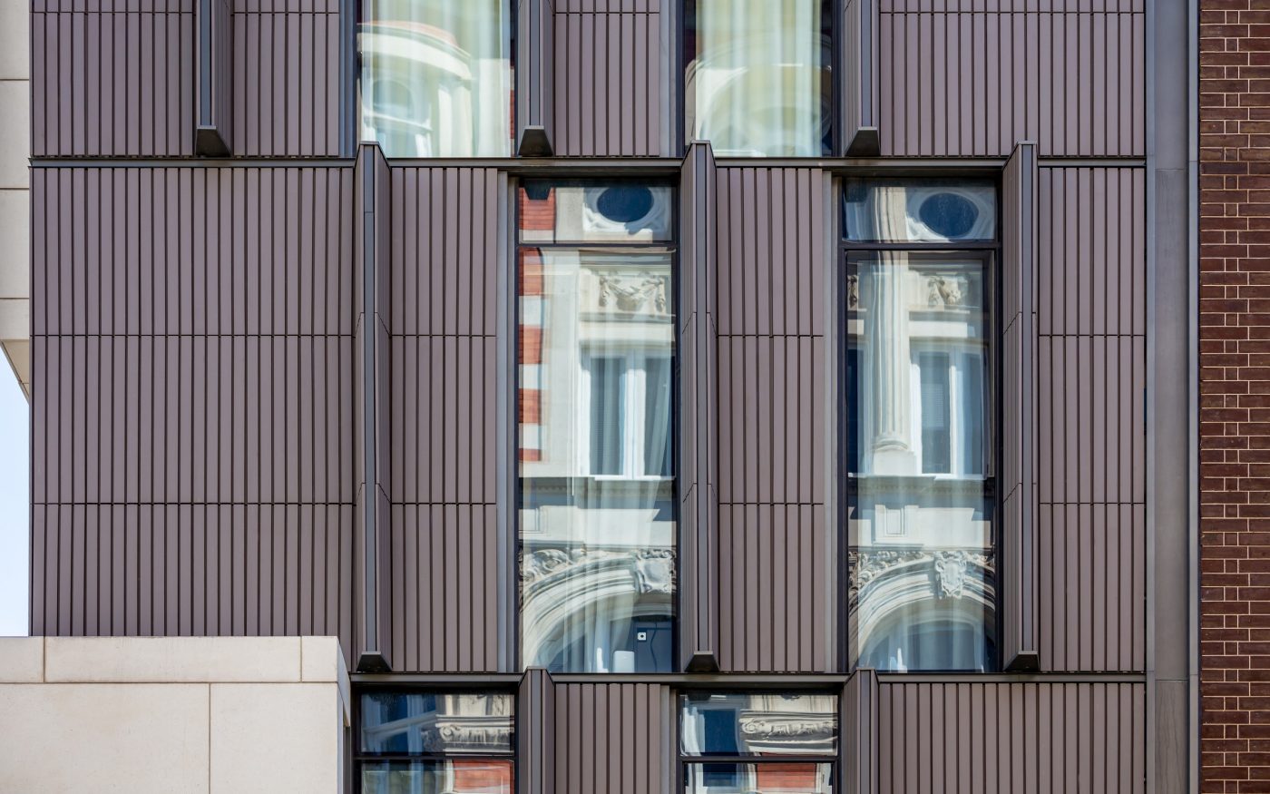 Argeton_Terzo, Ottenham Court Road