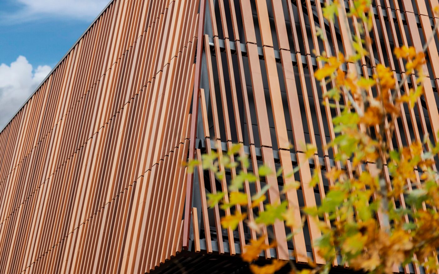 Argeton Barro, Service Center Estland