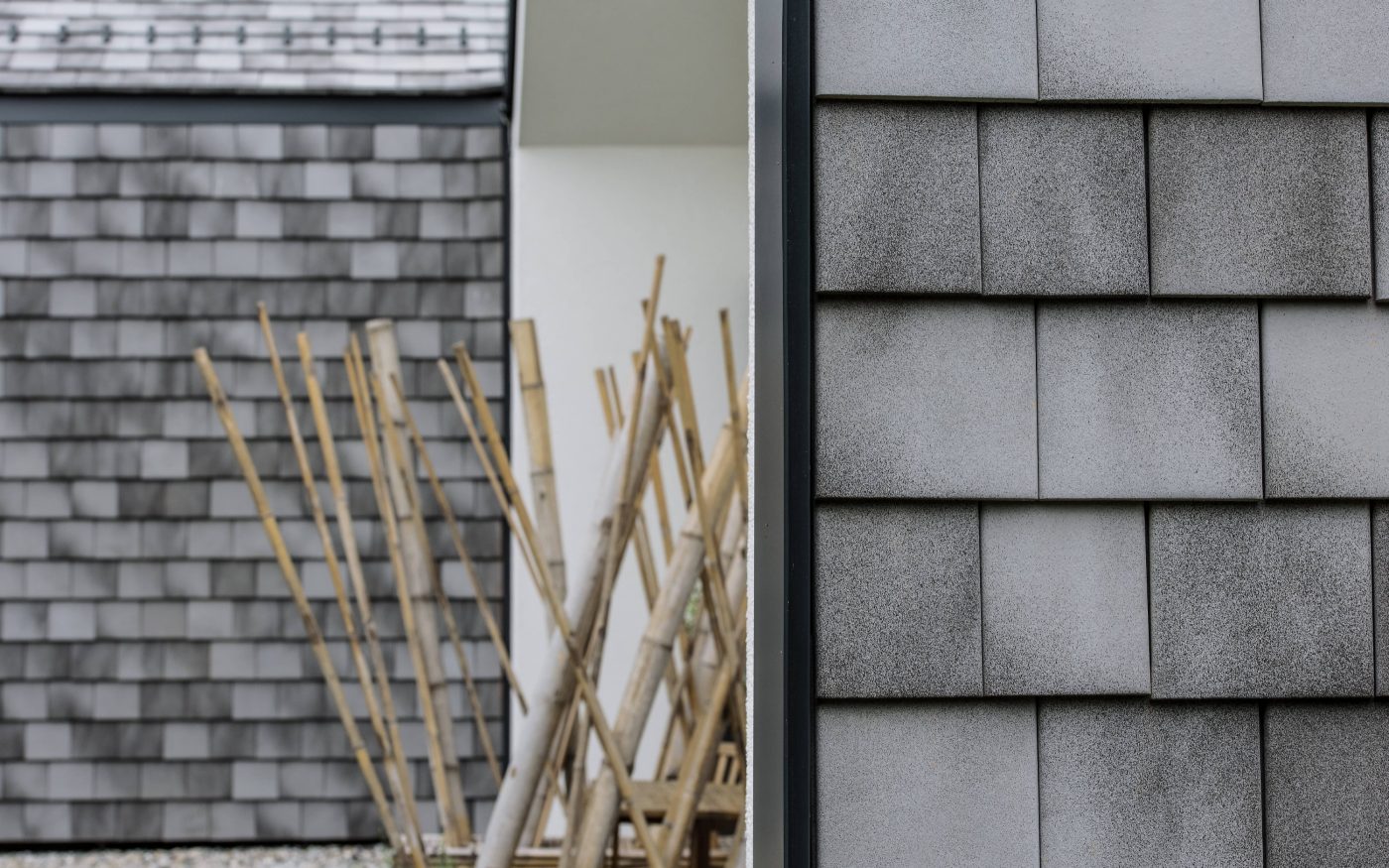 Einfamilienhaus Stattegg Hohenberg, Tasche, Engobe weiß-grau-antik, Fassade, Dachziegel, single family house, Tondach, rooftiles, facade
