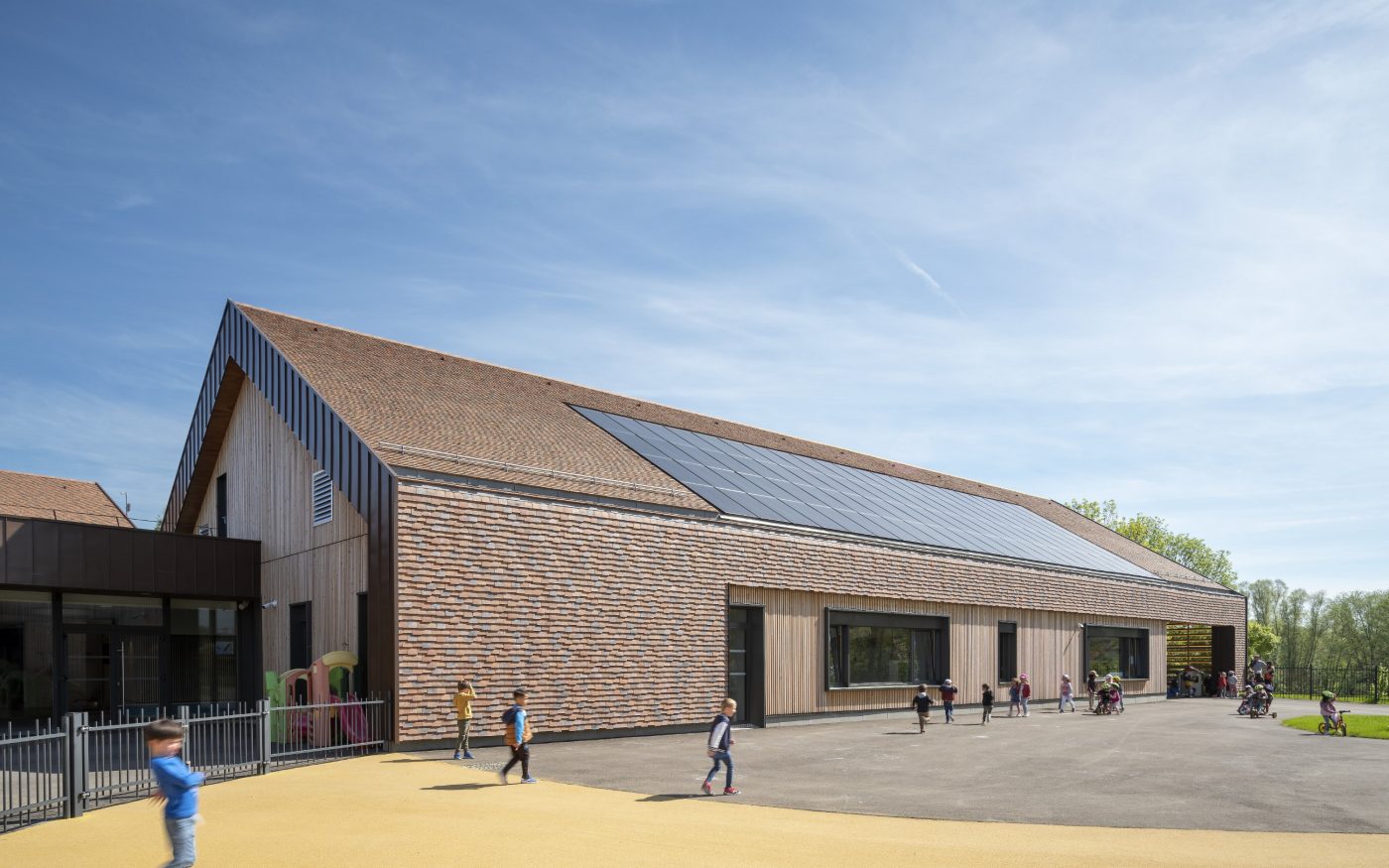 Lantenne-Vertiere School