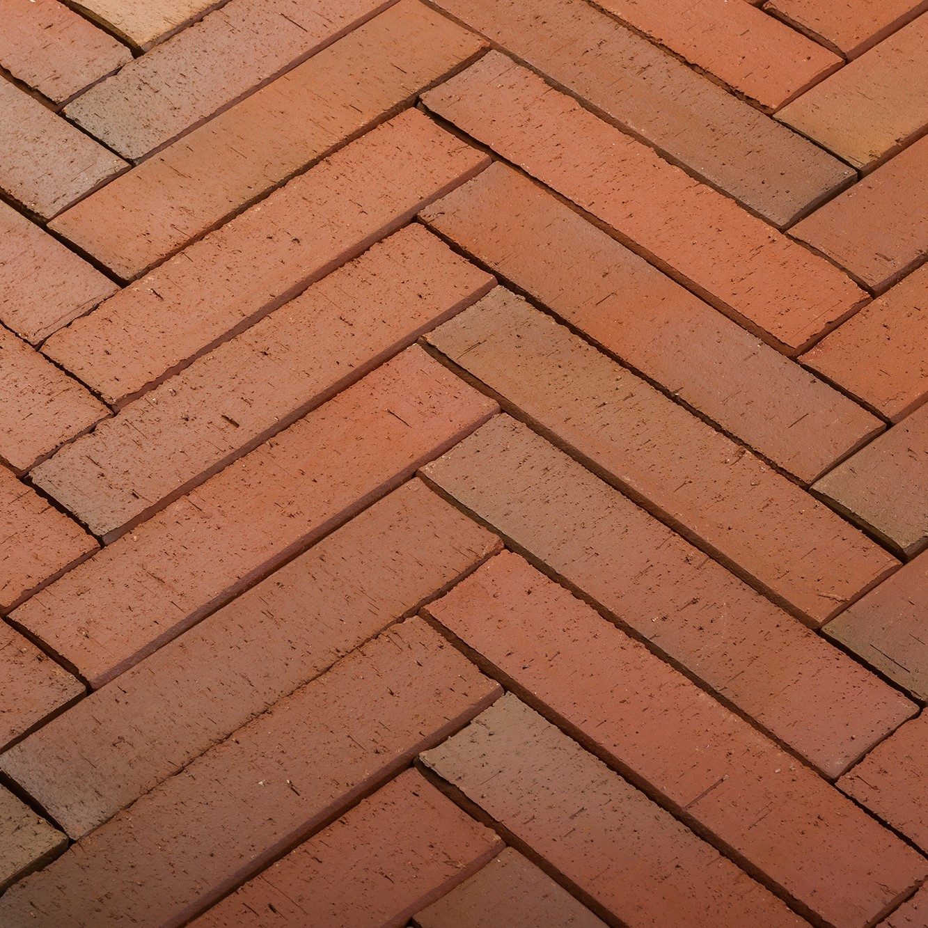 Penter Punasekirju Kare 250x60x52, Aseri (Eesti)