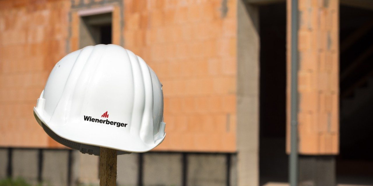 construction site shooting with porotherm bricks and builders family