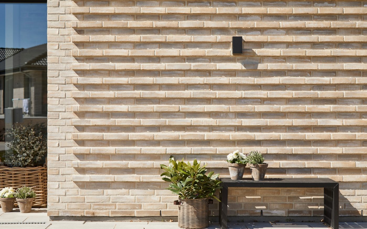 Brick: EW2169 Cold Hawaii | Private residence