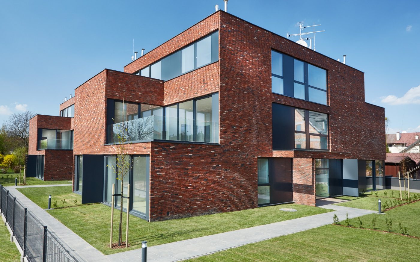 Bricks: Fortuna WS WF. New construction residential house | Warschau, Poland